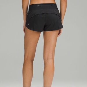 Lululemon Speed Up Low-Rise Lined Short 2.5" Black Size 2